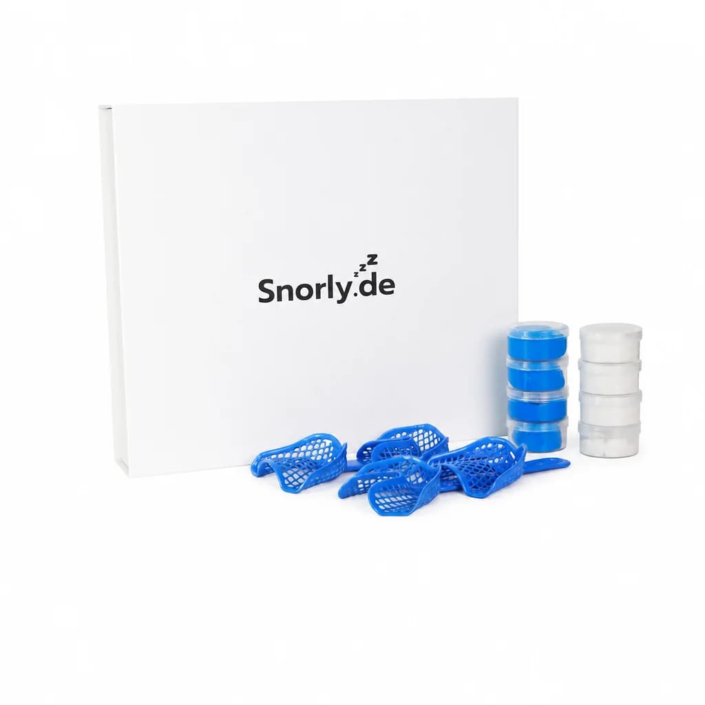 Das Snorly Abdruckset: Box, vier Abdrucklöffel und die Abdruckmasse in Blau und Weiß